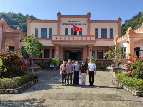 Khảo sát Di tích quốc gia đặc biệt Khảo cổ Cát Tiên