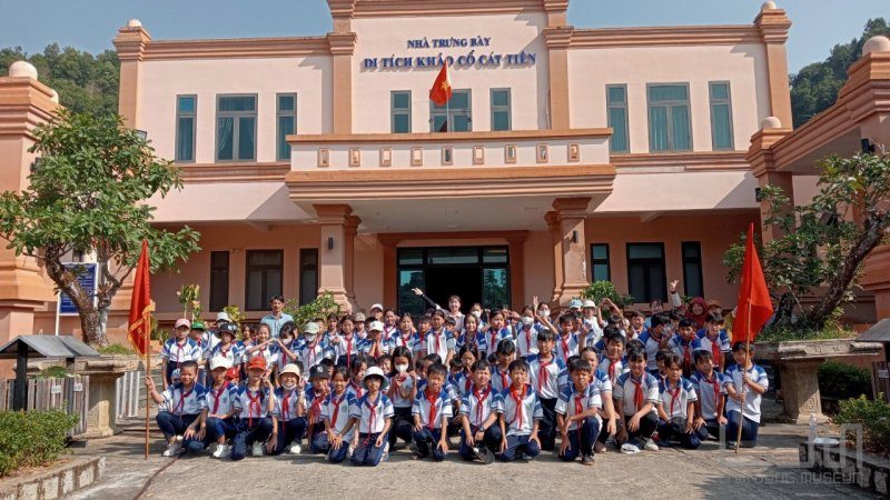 Di tích quốc gia đặc biệt Khảo cổ Cát Tiên đẩy mạnh tổ chức các hoạt động giáo dục, trải nghiệm cho giới trẻ