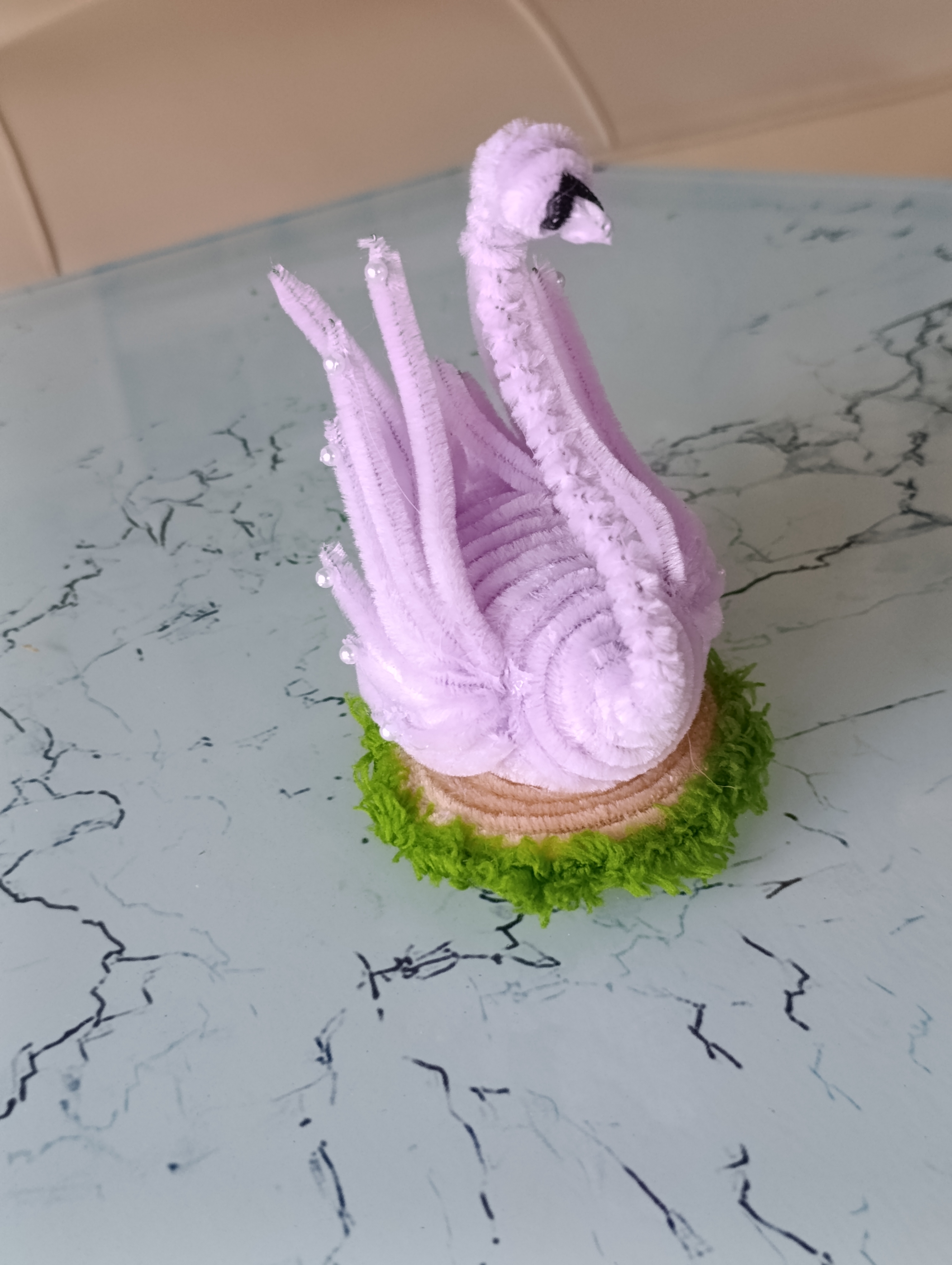 Con Thiên Nga màu tím